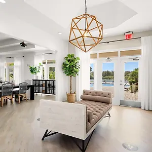 Apartment Brilliant & Spacious 1br W Gym Pool Tennis Court, Bradenton